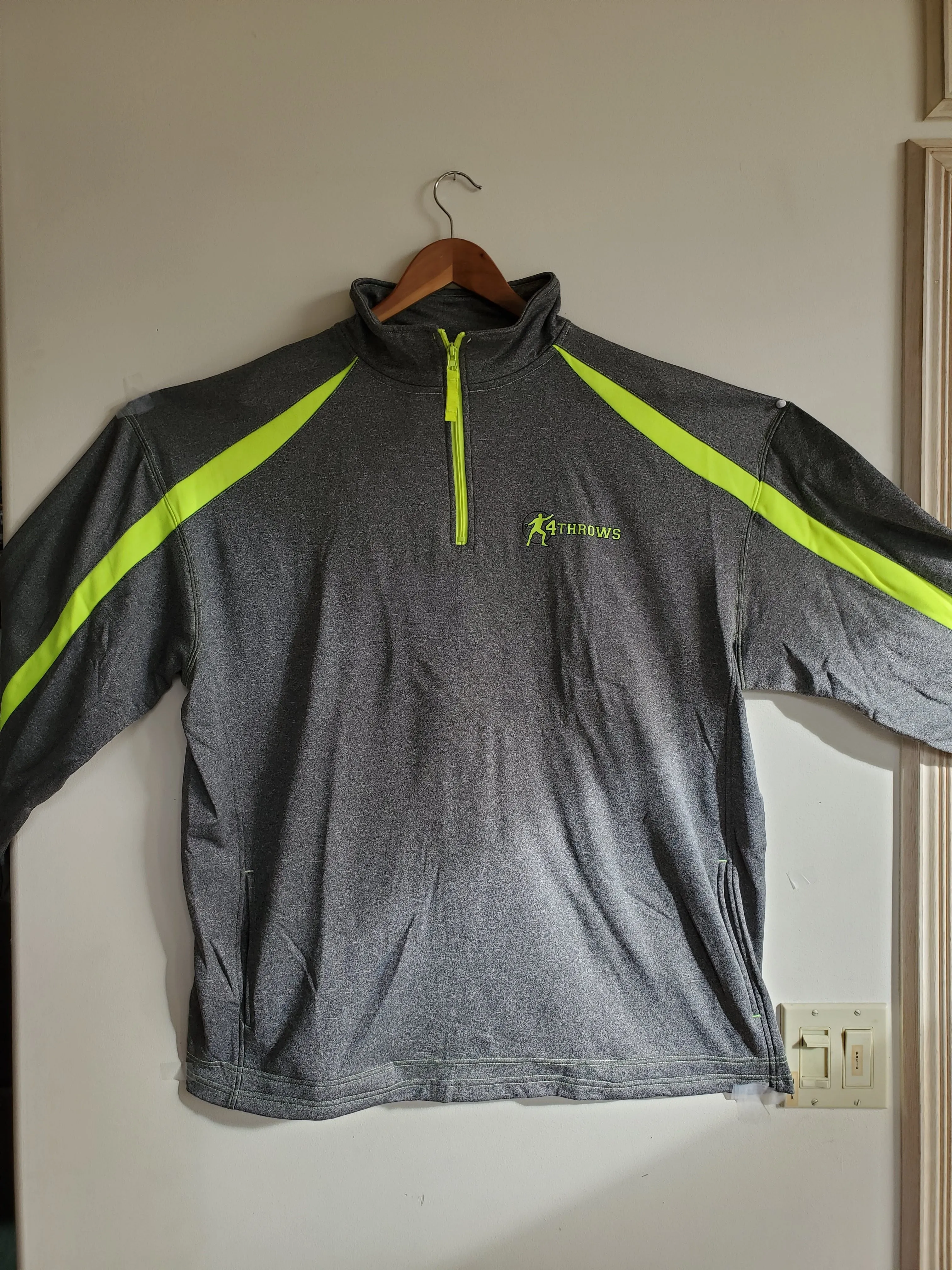 4Throws Athletic Discus Quarter Zip