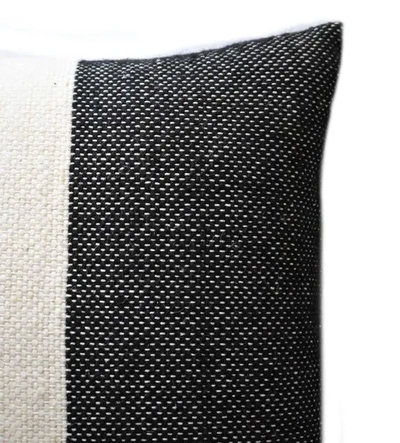 Color Block Pillow Cover - 1/3 White / 2/3 Black - Lumbar - Blanco Y Negro